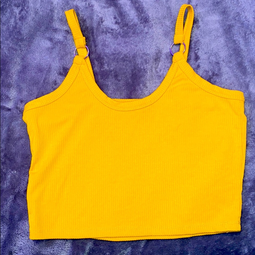 cropped shirt
